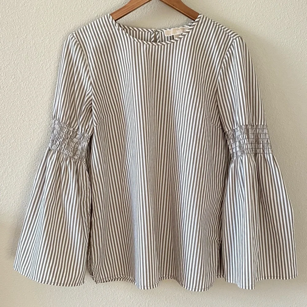 ⭐️ SOLD ⭐️ Michael Kors Taupe & White Striped Bell Sleeve Tunic Blouse Size - Picture 5 of 9